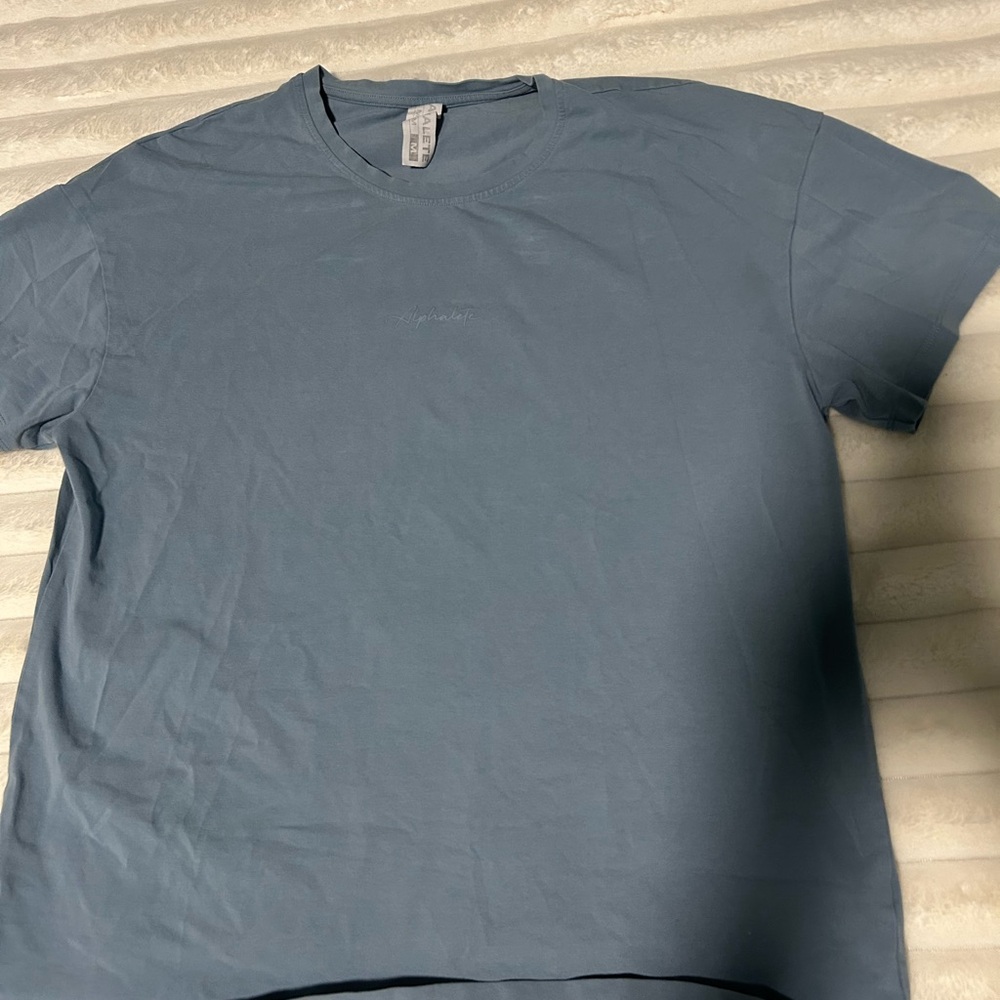 Alphalete  T-Shirt